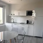 418 Apartament *