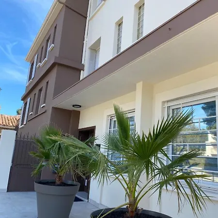 418 Saint-Raphaël